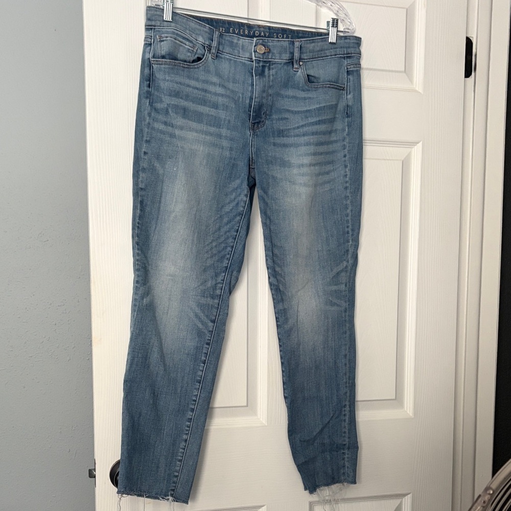 White House Black Market Light Blue Cropped Jeans